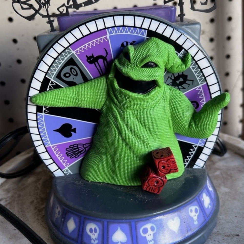 Green Character Figurine with Dice nightmare before Christmas wax warmer
